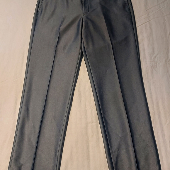 Haggar 2-Piece Suit - Picture 7 of 9